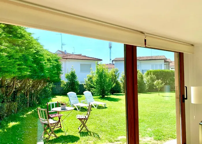 El Pedregal Bajo Con Jardin Noja