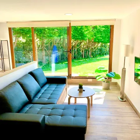 Apartamento El Pedregal Bajo Con Jardin