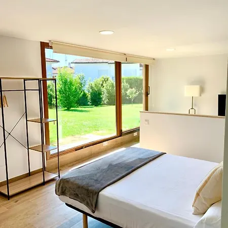 El Pedregal Bajo Con Jardin Apartamento *